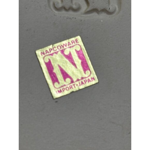 Vintage Napcoware Squirrel‎ Ceramic Planter Figurine Holding Acorn - Picture 9 of 9